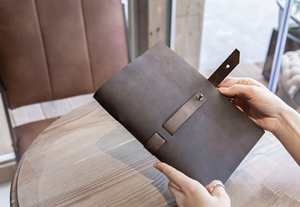 Porta Menús de Cuero Genuino, Cubierta de Menú para Restaurante, Libro de Menú de Hotel de Lujo, Funda de Cuero con Grabado Personalizado LMC-0156 - Product Image 1