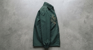 Chaqueta Cortavientos Softshell Personalizada para Hombre con Logotipo Bordado, Cierre de Cremallera, Ligera y Personalizable para Uso Casual - Product Image 2