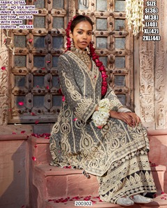 Ensemble Sharara Riwaayat Ash Gold pour Diwali et les fêtes - Vêtement traditionnel pour femmes en soie, longueur au sol, avec fonction de séchage rapide - Product Image 4