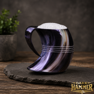 Taza de Beber Hecha a Mano con Diseño Moderno, Ecológica, de Cuerno de Búfalo, con Asa, Estilo Antiguo Vikingo, Base Negra de Cuatro Líneas - Product Image 1