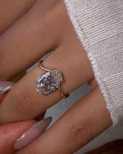 Anillo de compromiso de diamante cultivado en laboratorio de 2.5 quilates, corte ovalado escalonado, clásico, ondulado y curvo, al por mayor, bandas modernas de oro macizo de 14k y 18k para mujer - Product Image 1