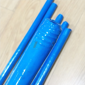 Gran oferta 2024, palo de escoba de madera de PVC azul, venta al por mayor, cantidad a granel, proveedor vietnamita, artículo de limpieza, escobas y recogedores - Product Image 3