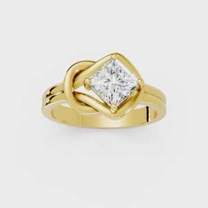 แหวนมอสซาไนต์ 2 กะรัต ทรงปรินเซสคัท รูปทรงปม ดีไซน์สวยหรู ตัวเรือนเงินแท้ 925 ชุบทอง ของขวัญขอแต่งงานสำหรับคนรัก - Product Image 1