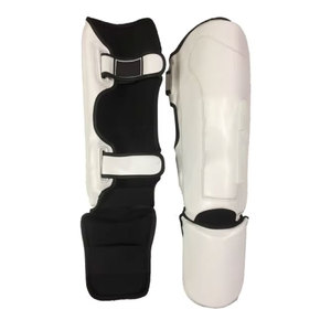 Espinilleras Profesionales de Protección con Marco de Acero Ligero, Acolchado Interior Suave y Exterior de Cuero PU Resistente a Impactos - Product Image 2