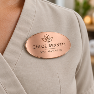 Badge nominatif magnétique en métal personnalisé pour employés avec logo sur mesure OEM - Product Image 1