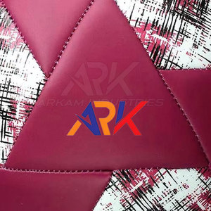 Ballon de football professionnel de qualité supérieure, durable, avec une couche de protection et une texture lisse pour l'entraînement - Product Image 4