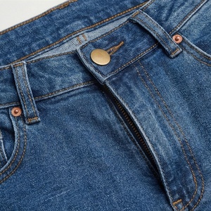 กางเกงขาสั้นเซ็กซี่สำหรับฤดูร้อนสำหรับผู้หญิง เอวต่ำ ผ้ายีนส์ยืด ทรงฮอตแพนท์ สวมใส่สบาย กระชับรูปร่าง สีสันปรับแต่งได้ เหมาะสำหรับชุดเที่ยวคลับ - Product Image 4