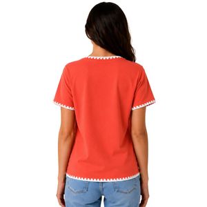 Camiseta de Mujer con Bordado Floral Coral, Ribete en Contraste Blanco, Cuello Redondo, Manga Corta, Estilo Casual, OEM, ODM, Ropa Personalizada - Product Image 2
