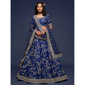 Vêtements de mariage en soie d'art de broderie de fil bleu Lehenga Choli agréable avec broderie complexe - Product Image 5