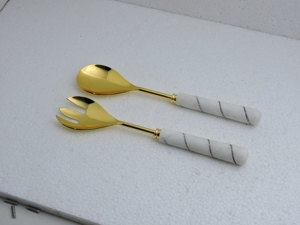 Cuillères à salade en acier inoxydable avec manche en résine pour cadeaux culinaires sélectionnés et assortiments d'accessoires de cuisine modernes, vente en gros OEM - Product Image 2