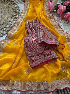 Sari en soie premium avec magnifique broderie multisequencée sur toute la bordure du sari, inspiré des Sabyasachi de luxe - Product Image 6