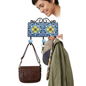 Epic Bravo Crochets et rails muraux multifonctionnels en fonte rustique de précision, design carreaux de céramique bleus et perles décoratives - Product Image 4
