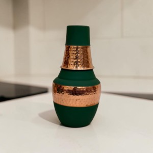Pot en cuivre Emerald Signature de la marque Indian exports international. Cuivre pur certifié - Product Image 1