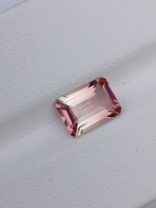 Turmalina Bicolor Natural, Corte Octogonal 8.30x6 mm, Gema Suelta Facetada 1.55 Cts, Anillo de Dos Tonos, Joyería Maki Haram Gems Art - Product Image 6