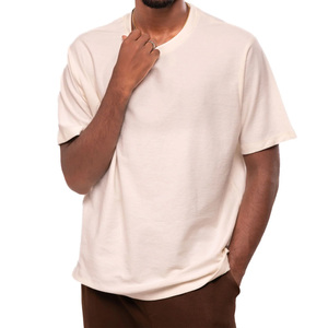 T-shirt beige à manches courtes col rond coupe ajustée en coton tricoté décontracté avec imprimé lettres pour homme - Product Image 5