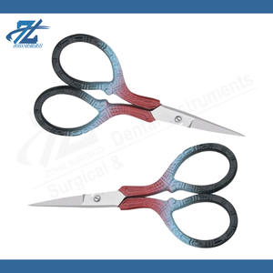 Ciseaux professionnels de haute qualité en acier inoxydable plaqué or, avec revêtement plasma et poudre, pour manucure et pédicure, avec broderie fantaisie - Product Image 6