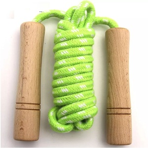 Corde à sauter Geo Brother Company GB-54 style 2026 avec poignée en bois, cordon vert 3M, durable, haute qualité, capacité de 1kg, unisexe, pour la maison - Product Image 4