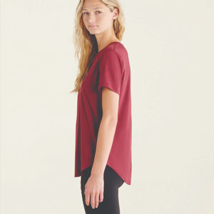 Camiseta con Logotipo Gráfico Estampado Personalizado OEM/ODM, Camiseta Extra Grande de Alta Calidad 100% Algodón con Mangas Cortas Personalizadas para Mujer - Product Image 3