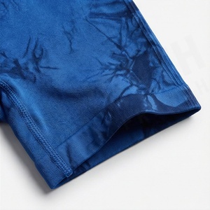 Ensemble de yoga pour femmes avec soutien-gorge et leggings, design frais et personnalisé, vêtements de sport pour la gym, la remise en forme et les exercices - Product Image 6