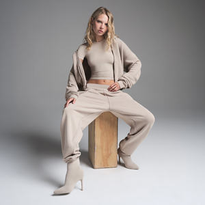 Sudaderas con cremallera para mujer de invierno y sudaderas 100% algodón polar calidad premium con posición de logotipo frontal - Product Image 2