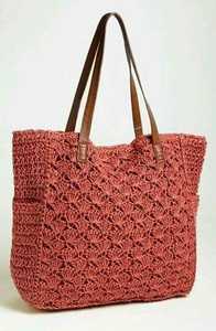 Sac fourre-tout en crochet fait main couleur rouille style bohème en coton avec décor floral et design suspendu pour usage intérieur - Product Image 3
