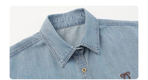 Chemise en jean délavé décontractée de haute qualité pour femme, style streetwear, épaules tombantes, personnalisable avec boutons et logo sur mesure – Prix de gros - Product Image 3