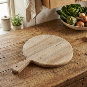 Tabla de cortar de madera hecha a mano, perfecta para regalar en bodas, aniversarios o eventos de inauguración de casas para amantes de la gastronomía. - Product Image 2
