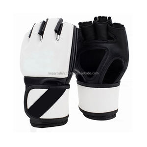 Guantes profesionales de Muay Thai hechos a medida para MMA Boxeo de medio dedo Kickboxing con cuero original PU y logotipo personalizado - Product Image 1