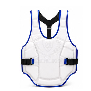 Protection de poitrine rembourrée légère en cuir de haute qualité personnalisée pour la boxe, le MMA, le kickboxing, les arts martiaux, la lutte et l'entraînement - Product Image 2