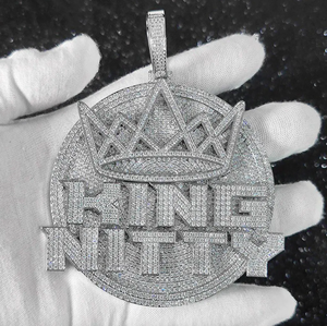 Pendentif Couronne de Roi Personnalisé en Moissanite Sertie de Pierres, Argent 925, Coupe Ronde Brillante, Breloque Unisexe pour Cadeau - Product Image 3