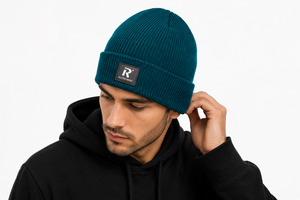 Bonnet ajustable en tricot côtelé 3D 100 % acrylique brodé sur mesure, chaud pour l'hiver, avec revers et logo tissé pour hommes et femmes - Product Image 3