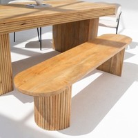 Banc Vandana Falcon en bois de mangue pour un salon élégant, une salle à manger et un usage intérieur/extérieur dans les maisons modernes