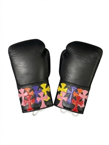 Guantes de Combate Hechos a Mano con Diseño Personalizado, Diseño de Cruz Gótica, Guantes Profesionales para Entrenamiento y Sparring - Product Image 5