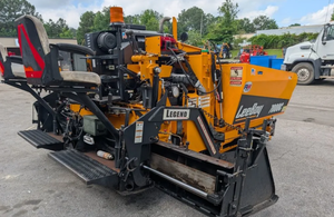 Pavimentadora de Asfalto Hidrostática de 6 Toneladas con Placa Calentadora Extensible Hidráulica de 2.5m-4.0m - Product Image 3