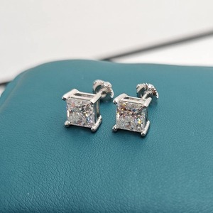 Best Quality Moissanite Diamond <b>Stud</b> <b>Earrings</b> for Women Suitable for Daily Wear Wedding Party Anniversary and Gift Giving - Product Image 6
