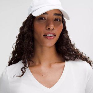 Camiseta de algodón 100% con cuello en V, control de cintura, ajuste regular, color liso, dobladillo curvo personalizado, de seda de leche, nueva colección de verano 2026 - Product Image 3