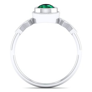 Anillo REYES con Gema Esmeralda Corte Pera de 0.6Ct en Oro Blanco de 14K, Anillos de Compromiso con Moissanita Certificada GRA para Mujer, Joyería Fina - Product Image 4
