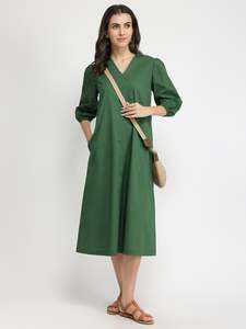 Robe midi à col en V, coupe trapèze, manches trois quarts bouffantes, en coton vert uni, décontractée, coupe ample, tissu respirant, pour usage quotidien - Product Image 4