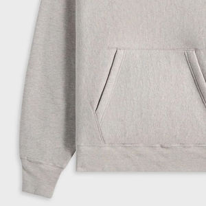 Hoodie pour homme au design uni et durable avec coutures renforcées / Design minimaliste avec logo personnalisé et manches longues - Product Image 3