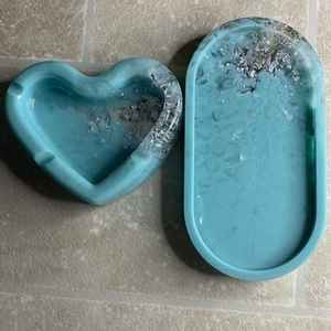 Bandeja de Servir de Resina con Diseño Único para Decoración Artística del Hogar, que Realza el Estilo Interior con un Toque Moderno - Product Image 1