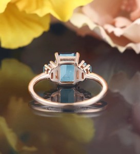 <b>Emerald</b> Cut Alexandrite Luxury Engagement <b>Ring</b> 925 <b>Silver</b> Color Change Gemstone for Wedding Party Bridal Promise <b>Ring</b> for Women - Product Image 2