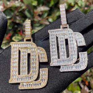 Colgante de Letra Inicial de la Suerte, Chapado en Oro Rosa de 18K, con Moissanita de Corte Baguette, Lujoso Amuleto Hip Hop Bling para Raperos - Product Image 6
