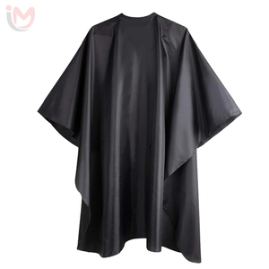 Capes de salon noires imperméables en polyester pour coiffeur et barbier, avec tablier - Product Image 3