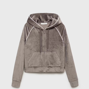 เสื้อฮู้ดดี้ผู้ชายทรงบ็อกซี่แบบย้อมสีเอซิด แต่งสีบล็อกตัดกัน พร้อมลายปัก - Product Image 2