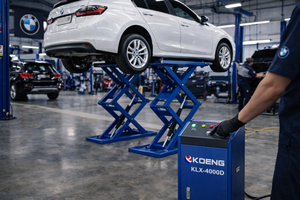 Elevador de Autos de Doble Tijera KOENG KLX-4000D, Elevador Hidráulico de 4 Toneladas para Taller de Reparación de Automóviles - Product Image 2