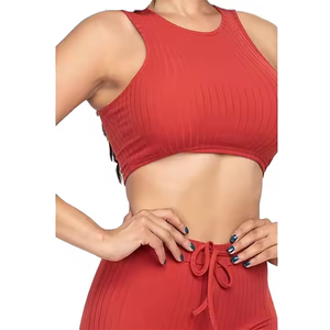 Ensemble de yoga 2 pièces rouge, legging taille haute et crop top sans couture, dos nageur, couleur unie, longueur intégrale, fermeture à cordon - Product Image 2