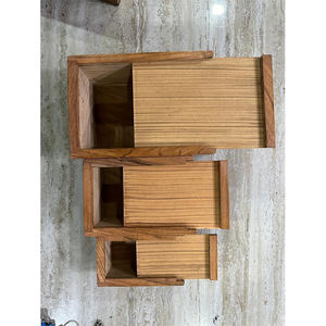 Proveedor de Origen Indio que Vende Juego de 3 Urnas Rectangulares Talladas en Madera de Sheesham de Alta Calidad para Mascotas a Bajo Precio - Product Image 1