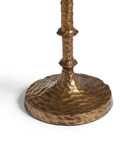 Lampe de table vintage en métal avec abat-jour plissé floral, artisanat en fer de qualité supérieure, éclairage d'ambiance chaleureux pour intérieurs élégants - Product Image 3