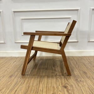 Silla de Madera Resistente para Relajarse - Muebles para el Hogar de Diseño Moderno Minimalista de Indonesia para Uso en Hoteles y Exteriores - Product Image 1