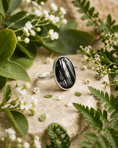 Anillo de compromiso de hiperstena negra natural, plata de ley 925 maciza, hecho a mano, con cabujón, anillo llamativo unisex. - Product Image 3